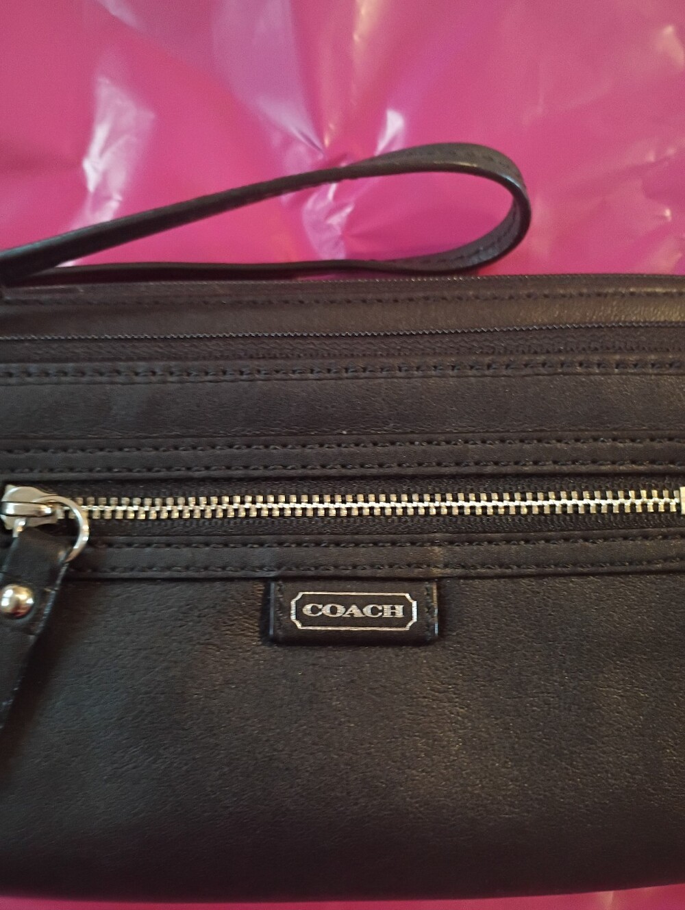 Coach Daisy Triple Zip Wristlet NOWT - Picture 2 of 10